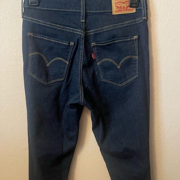 Levis 720 Super Skinny Jeans - Picture 4 of 10